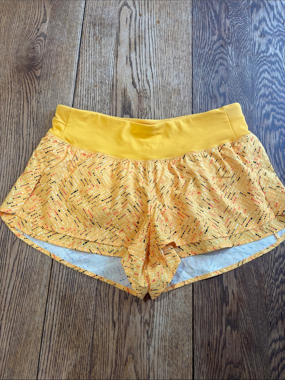 CALIA by Carrie Underwood Stay The Path Yellow Patterned High-Rise Athletic Shor
